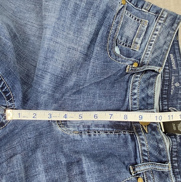 Lane Bryant Bootcut Stretch Denim Blue Jeans Short 28in Inseam - Picture 7 of 10